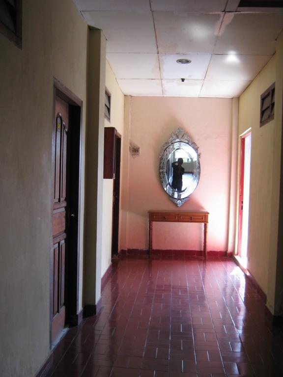 Le Paradis Hotel 巨港 外观 照片