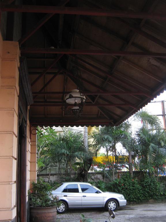 Le Paradis Hotel 巨港 外观 照片
